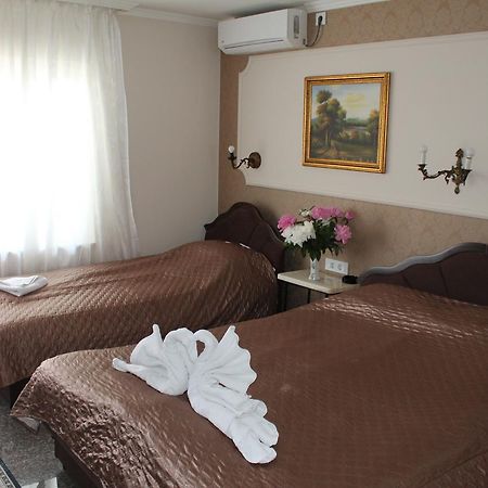 Royal Family Apartment Nis Bagian luar foto