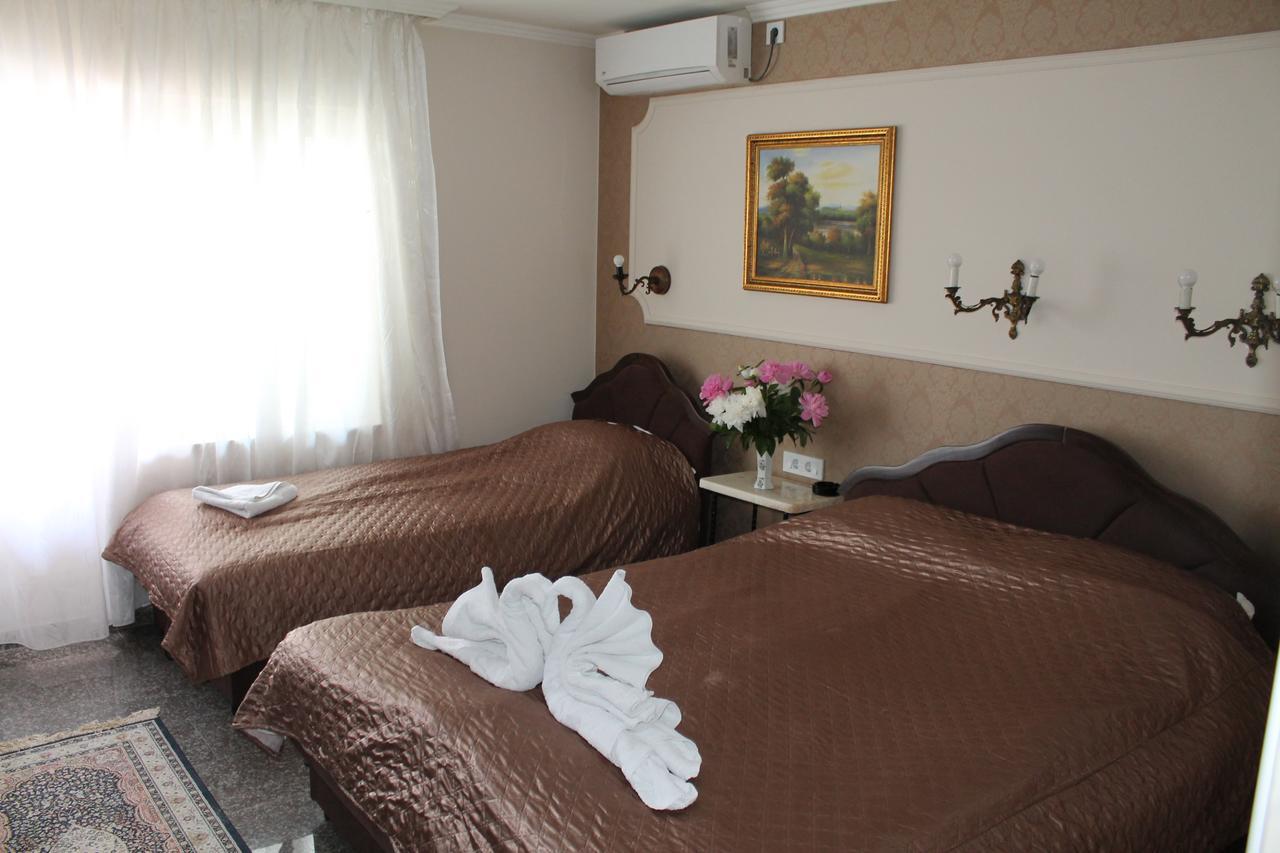 Royal Family Apartment Nis Bagian luar foto